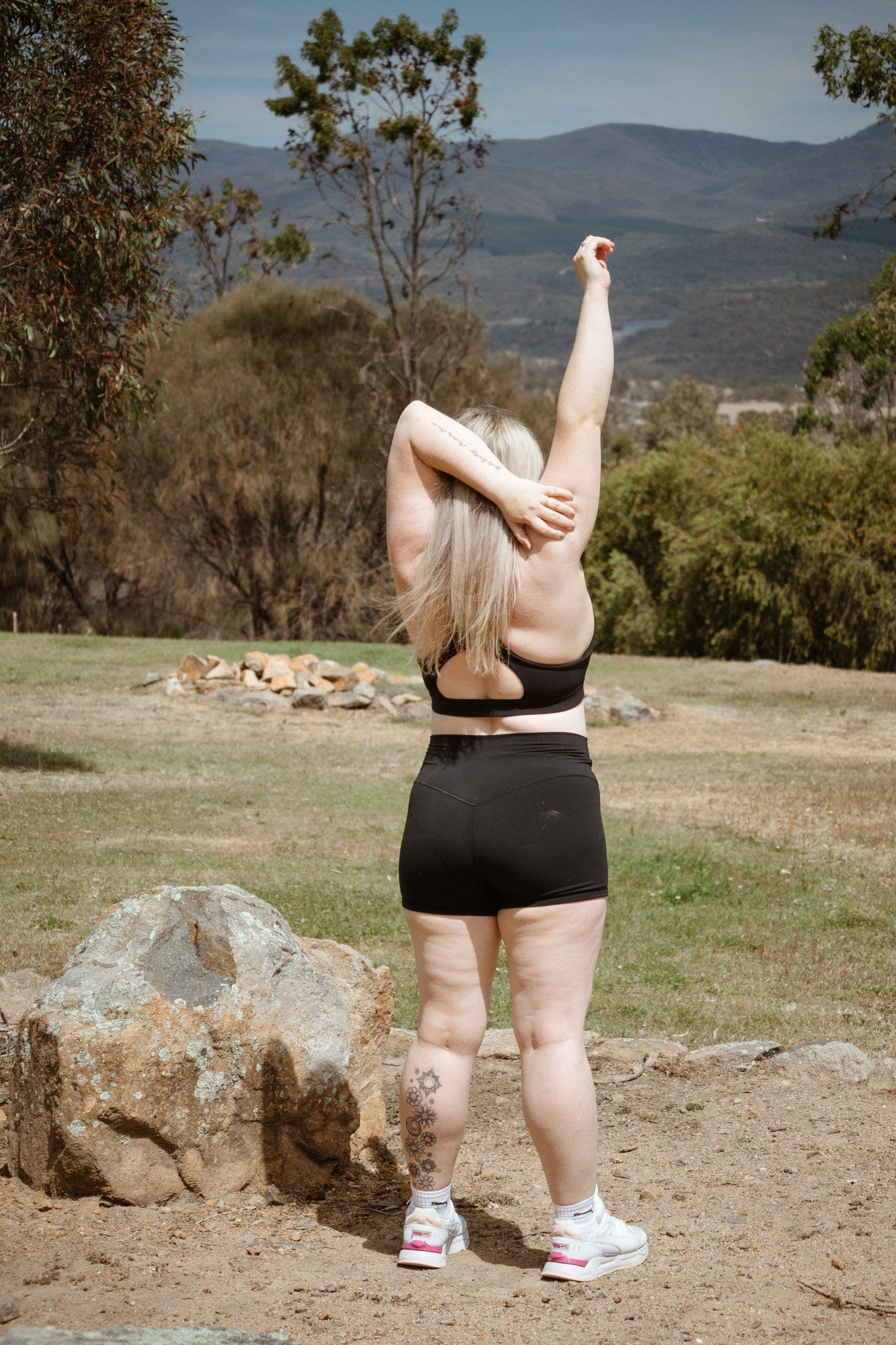 Flexx High-Waisted Active Shorts - Black